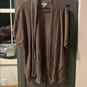 Olive green short sleeved open cardigan
